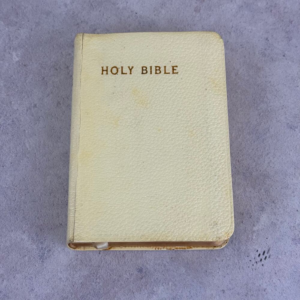 World Publishing Company White Text KJV Bible Imitation Leather 507 READ Desc